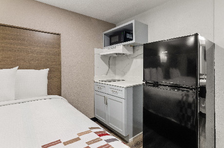 Red Roof Inn Wytheville - Bedroom
