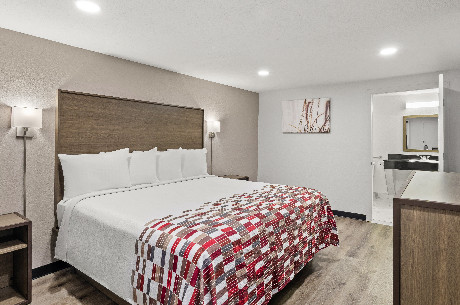 Red Roof Inn Wytheville - Bedroom